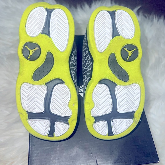 Jordan 6 Rings - Picture 5 of 6